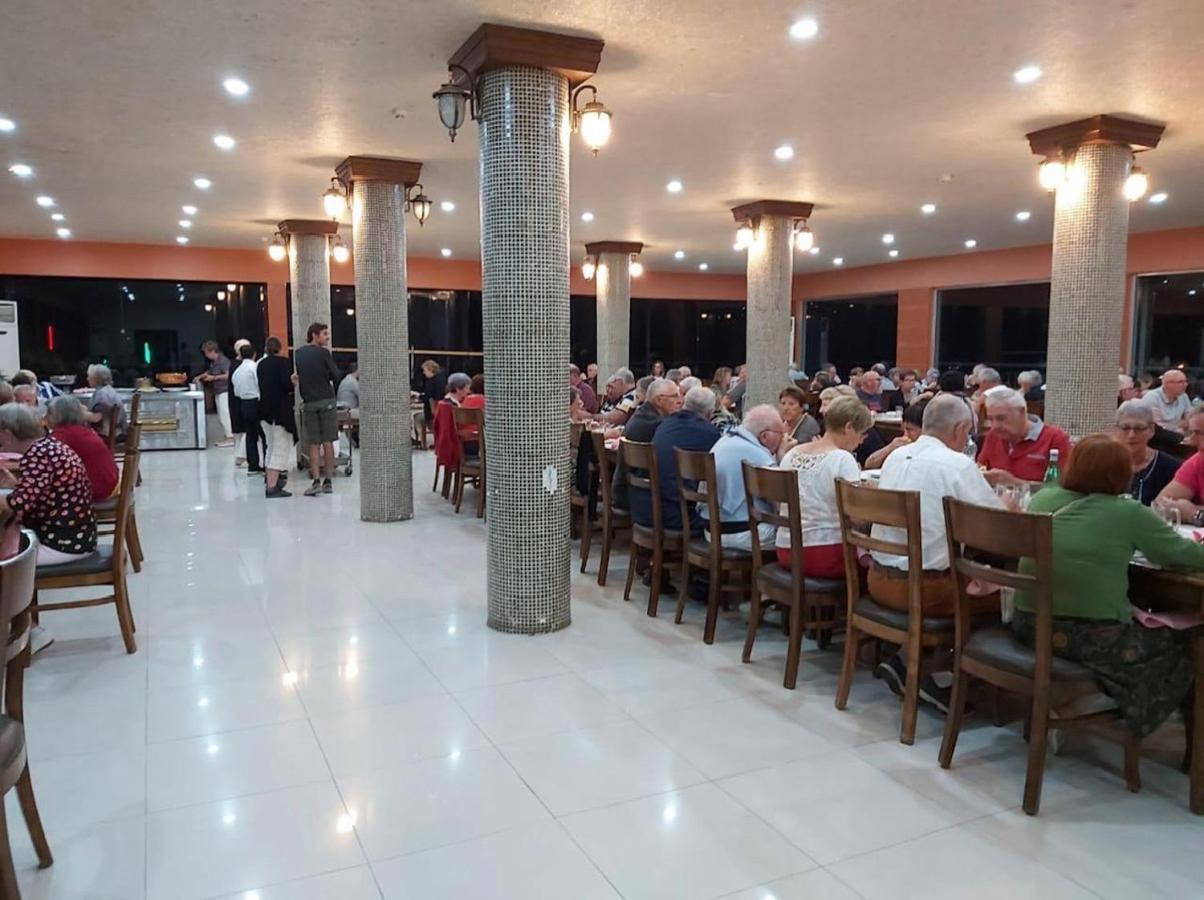 Al Anbat Hotel & Restaurant Ваді-Муса Екстер'єр фото