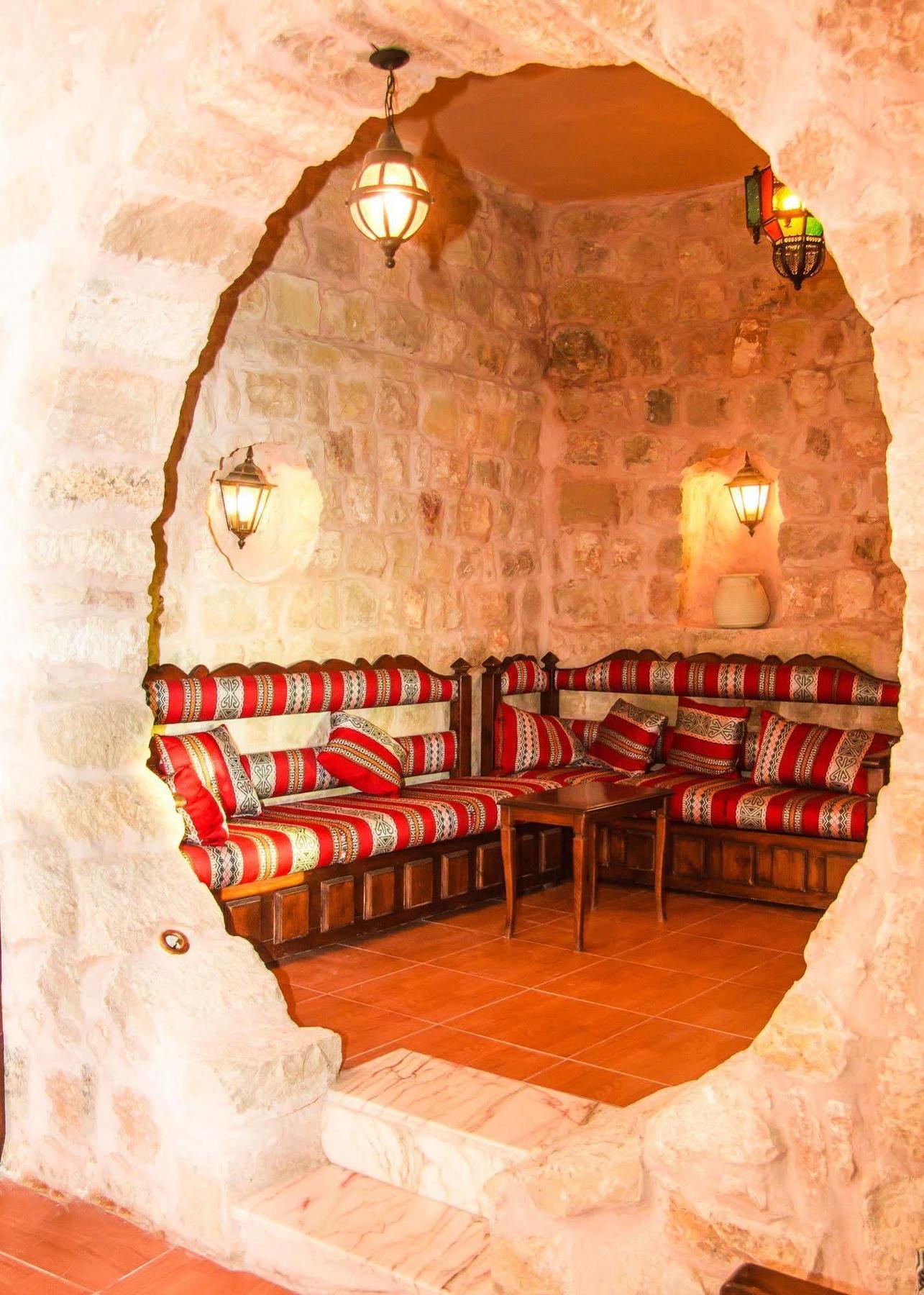 Al Anbat Hotel & Restaurant Ваді-Муса Екстер'єр фото